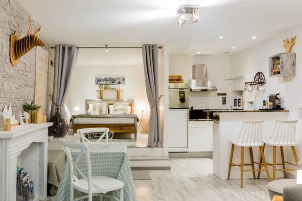Un Cottage Alpin Chaleureux Dans Le Coeur D Annecy Avec 2 Velos 外观 照片